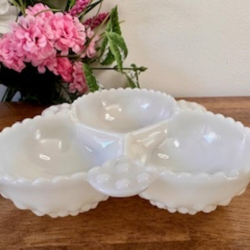 Vintage Fenton Hobnail Creamy White‎ Milk Glass Divided Dish 3 Section MCM
